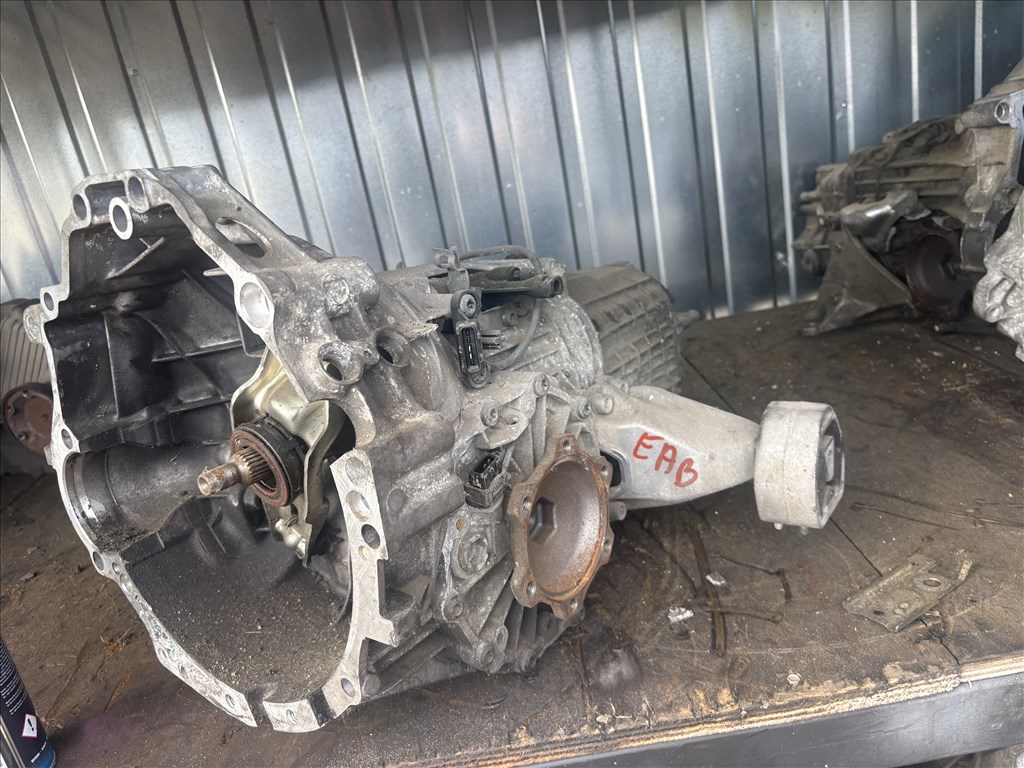 Audi A6 (C5 - 4B), Volkswagen Passat B5, Audi A4 (B5 - 8D) manuális váltó EAB 1. kép