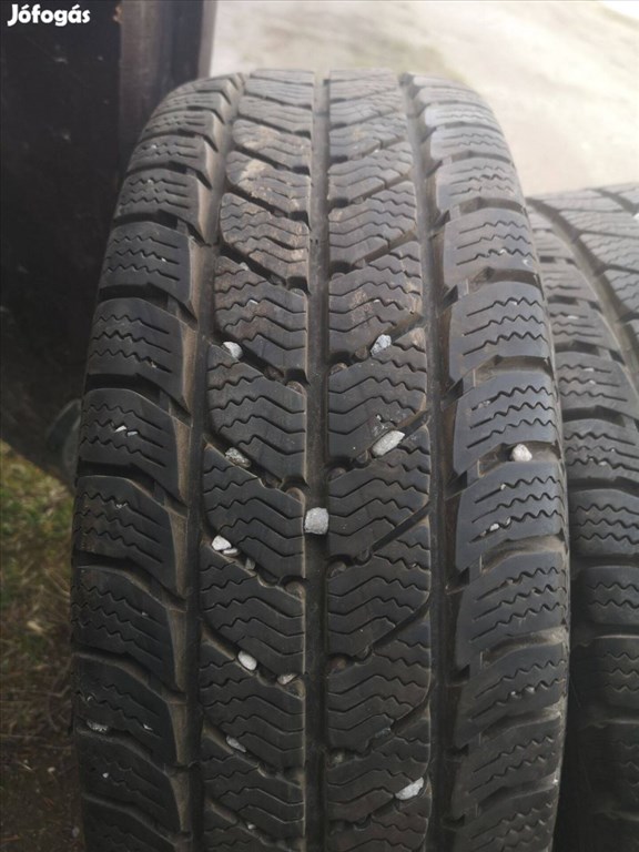  205/6515"C kisteher 45e/2db  újszerű Semperit téli gumi gumi 4. kép