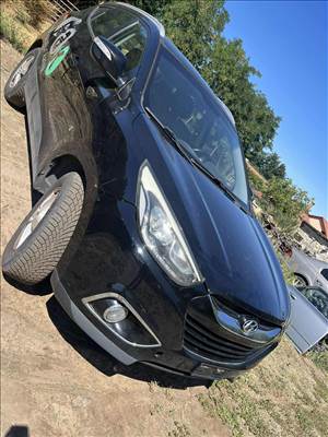Hyundai ix35 bontott alkatrészei