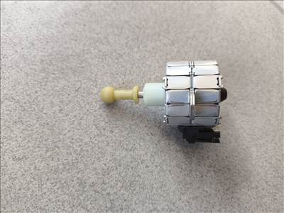 BMW 3, 7, X1, X3, X5, X6 fényszóró magasság állító motor  70460499 al1307220901