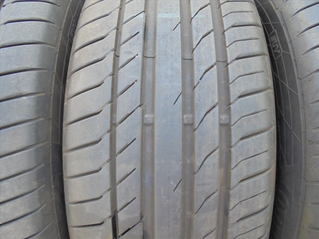 235/55 R 19"-es 90%-os Continental nyári gumi eladó 2. kép