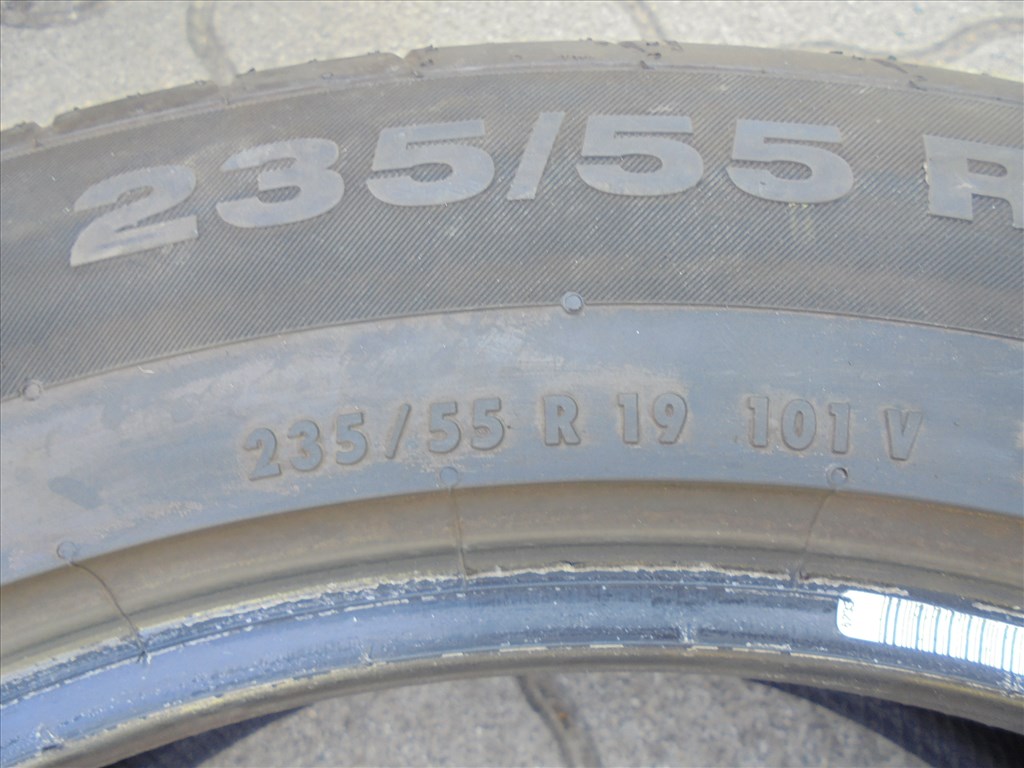 235/55 R 19"-es 90%-os Continental nyári gumi eladó 5. kép