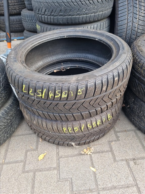  225/4518" újszerű Pirelli Sottozero 3 téli gumi 2db  1. kép