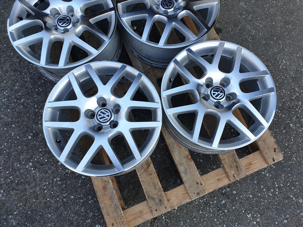 16" 5x100 Volkswagen Golf IV 2. kép