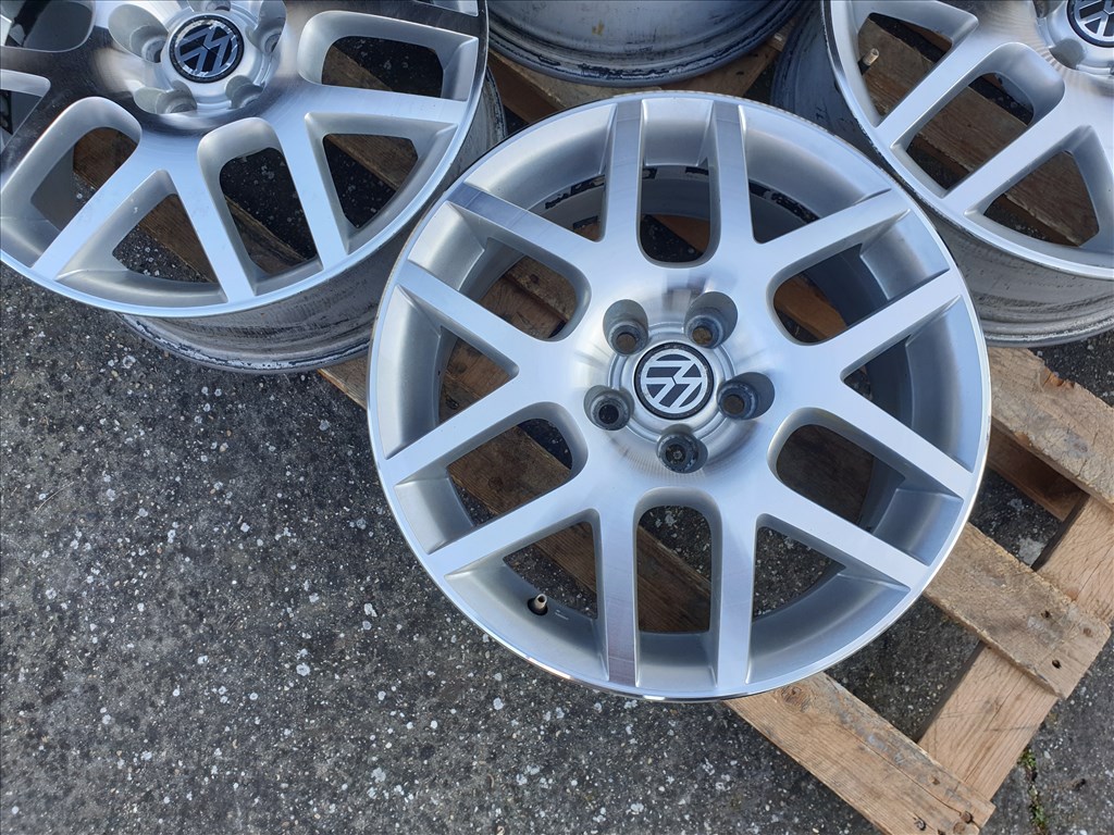 16" 5x100 Volkswagen Golf IV 4. kép