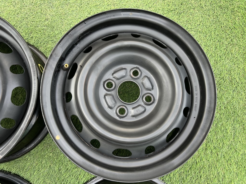 4x100 14" Mazda gyári lemezfelni 6Jx14h2 ET45 5. kép