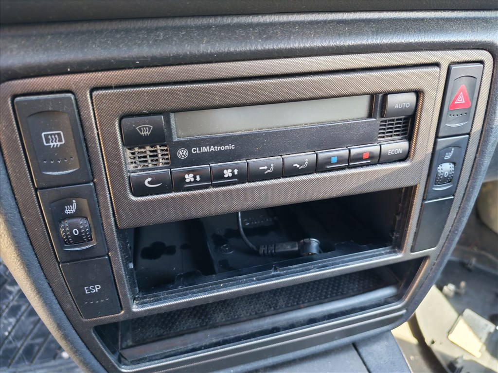 Volkswagen Passat B5 Variant 1.9 TDI 6 seb kézi váltó, FRK kóddal, 273611km-el eladó frk6seb vwb5519tdi 8. kép