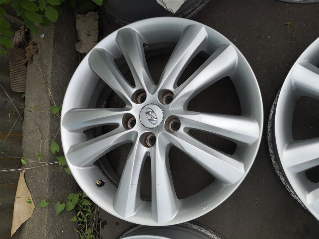 5x114,3 18 Gyári Hyundai alufelni 150000ft a 4db/117/ 2. kép