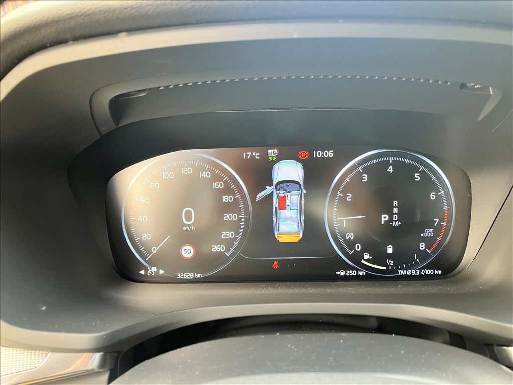 Eladó Volvo S60 B4 MHEV Plusz Dark R-Design Mild-Hyibrid!  7. kép