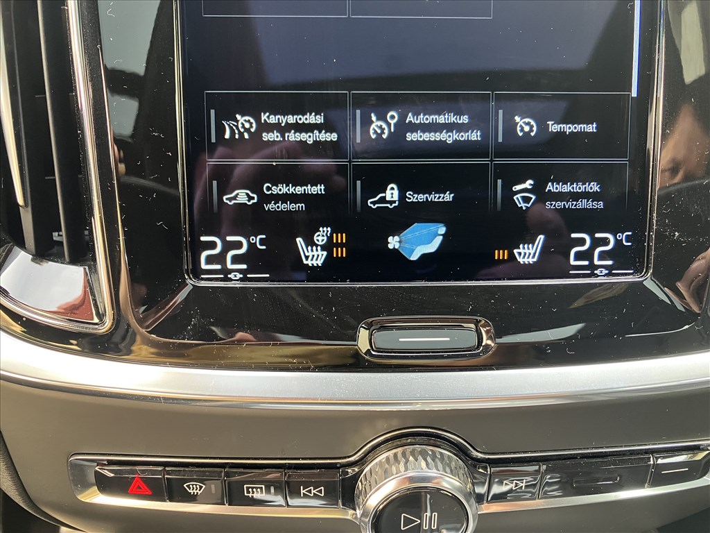 Eladó Volvo S60 B4 MHEV Plusz Dark R-Design Mild-Hyibrid!  9. kép