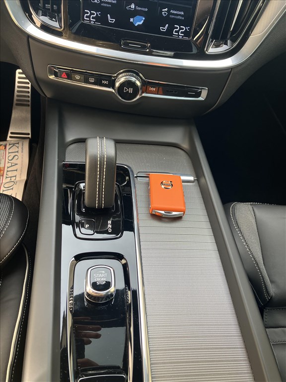 Eladó Volvo S60 B4 MHEV Plusz Dark R-Design Mild-Hyibrid!  10. kép