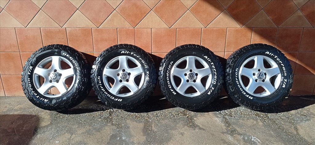 VW TUAREG 17" ALUFELNI 5X130 ÚJSZERŰ NÉGY ÉVSZAKOS 255/75R17 GUMIVAL OLCSÒN!!! 1. kép