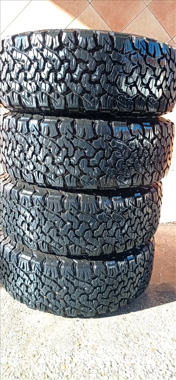 VW TUAREG 17" ALUFELNI 5X130 ÚJSZERŰ NÉGY ÉVSZAKOS 255/75R17 GUMIVAL OLCSÒN!!! 4. kép