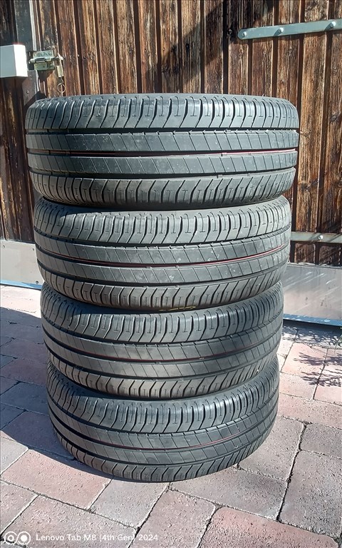  205/4517" újszerű Bridgestone nyári gumi gumi 1. kép