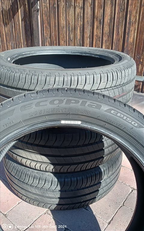  205/4517" újszerű Bridgestone nyári gumi gumi 3. kép