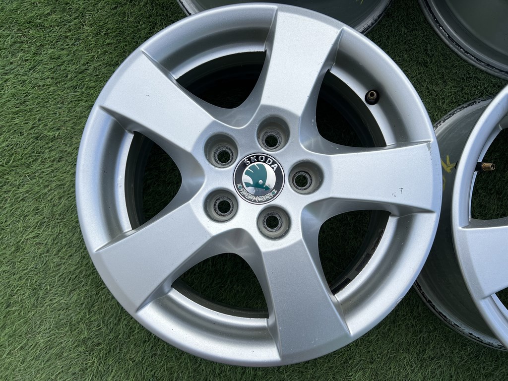 5x100 14" Skoda gyári alufelni 6Jx14h2 ET43 2. kép