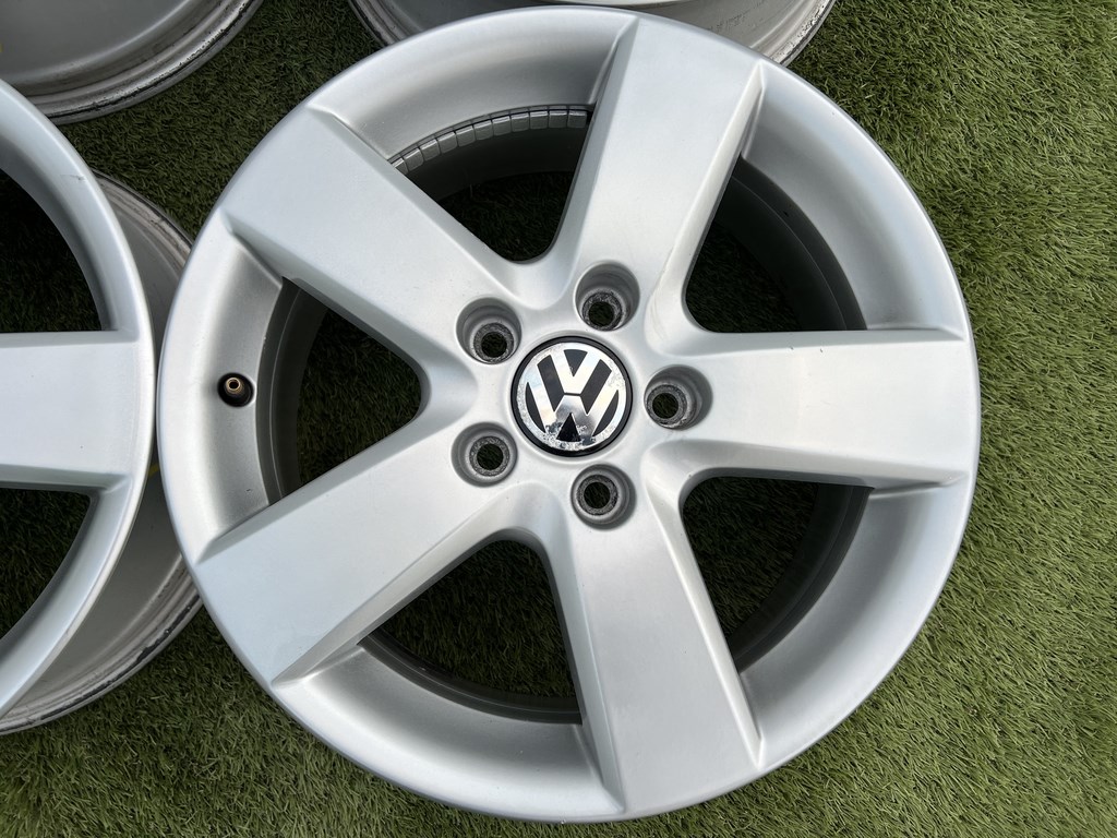 5x112 16" Volkswagen gyári alufelni 6,5Jx16h2 ET50 4. kép