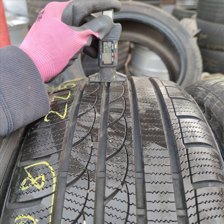 225/40 R18 Tracmax téli gumi 88000ft a 4db/108/ 2. kép