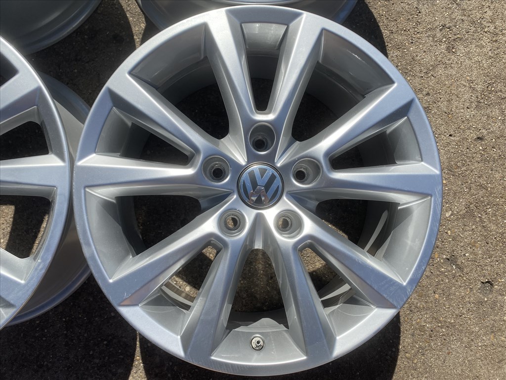 4db Gyári 18" VW Touareg alufelni. (4058) 2. kép