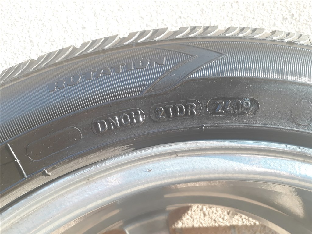  4x108 lyukosztású 16" felújított Borbet alufelni, rajta 225/55 használt Fulda nyári gumi gumi  5. kép