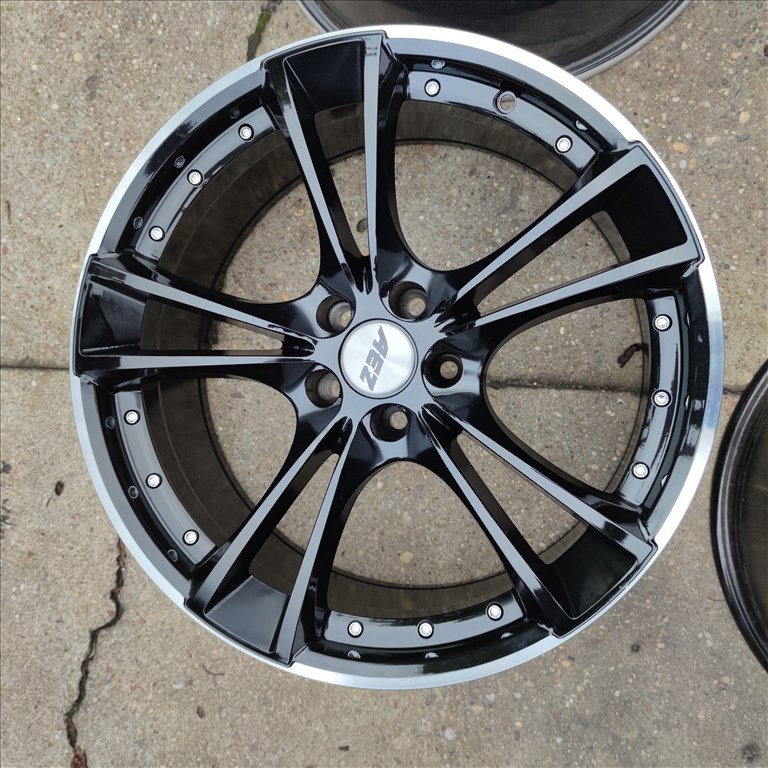 5x108 19 Ford,Volvo,Citroen,Peugeot polír alufelni 150000ft a 4db/22/ 1. kép