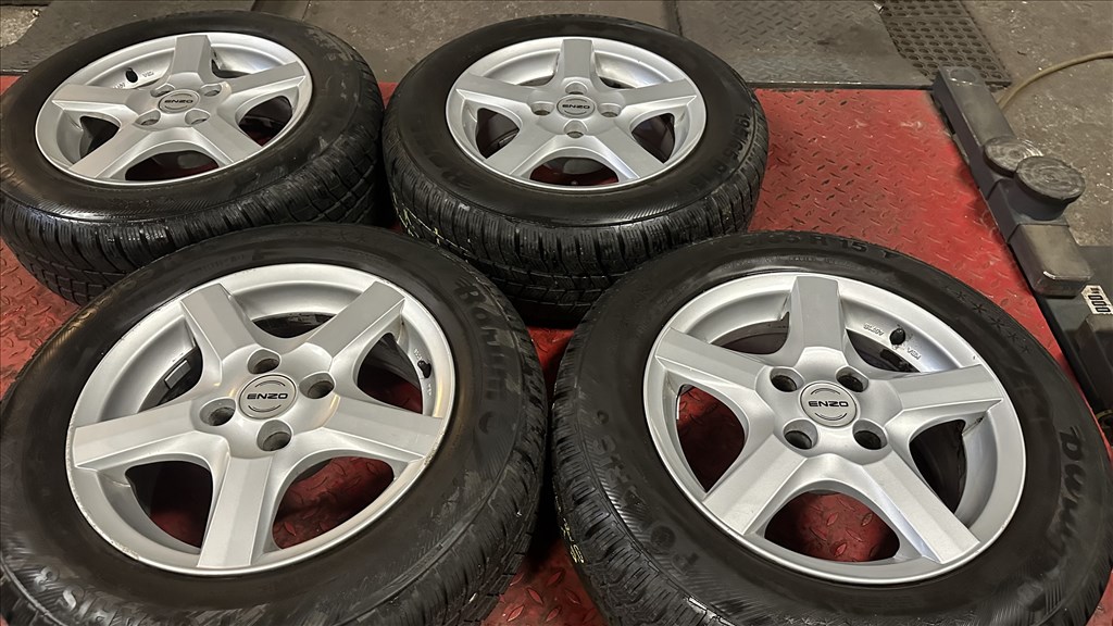 Enzo 4x108 6x15" ET15 alufelnik Barum téligumikkal Citroën Peugeot 4. kép