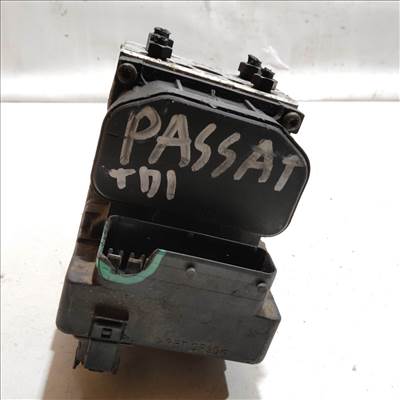 206647 Audi A4 (B5) 1995-2001 Abs 0265216411 , 8E0614111HL  a képen látható sérüléssel