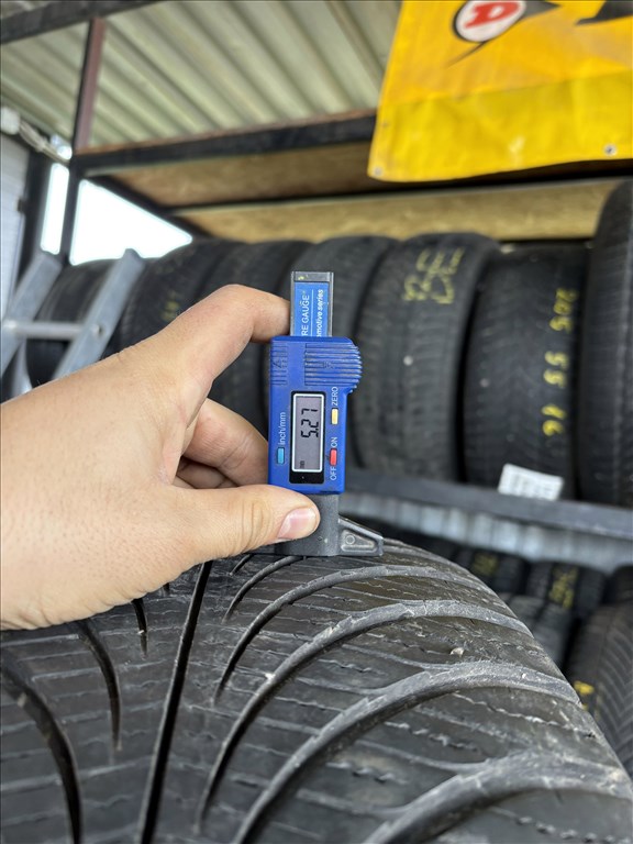 255/55 r18 Goodyear négyévszakos 2db gumi eladó 255/55r18 6. kép