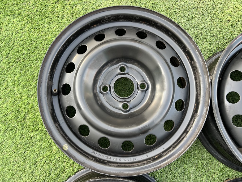 4x100 15" Kia gyári lemezfelni 5,5Jx15h2 ET36 5. kép