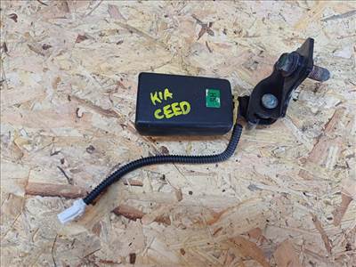 Kia Ceed JD (2012-2018) Jobb Hátsó Biztonsági Öv Csat 