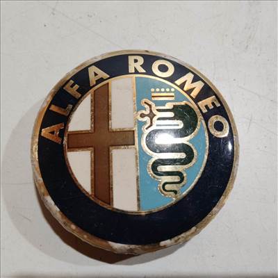 201950 Alfa Romeo 145,146, 147,156,166,Gt alufelni közép kupak a képen látható állapotban 60652886
