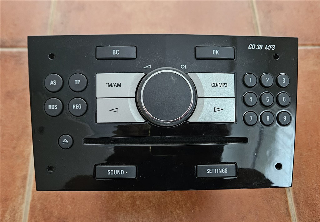 Opel Astra H, Opel Zafira B Cd30 Mp3 rádió 13251055 1. kép