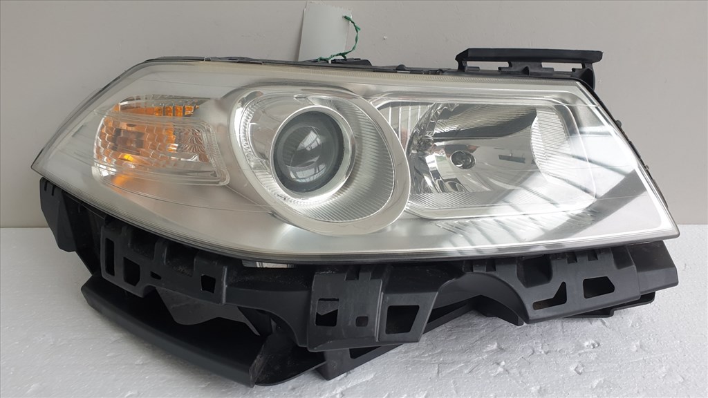 511964 Renault Megane 2, 2007 Jobb Fényszóró, Projektoros Lámpa, Első. 8200412745E 1. kép