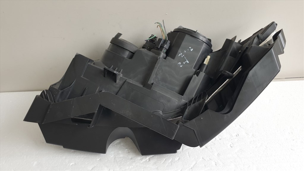 511964 Renault Megane 2, 2007 Jobb Fényszóró, Projektoros Lámpa, Első. 8200412745E 8. kép