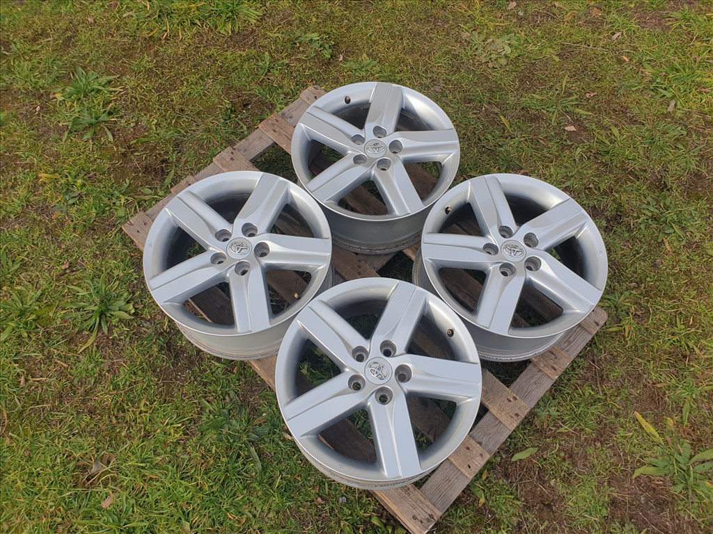 17" 5x114,3 Toyota 1. kép