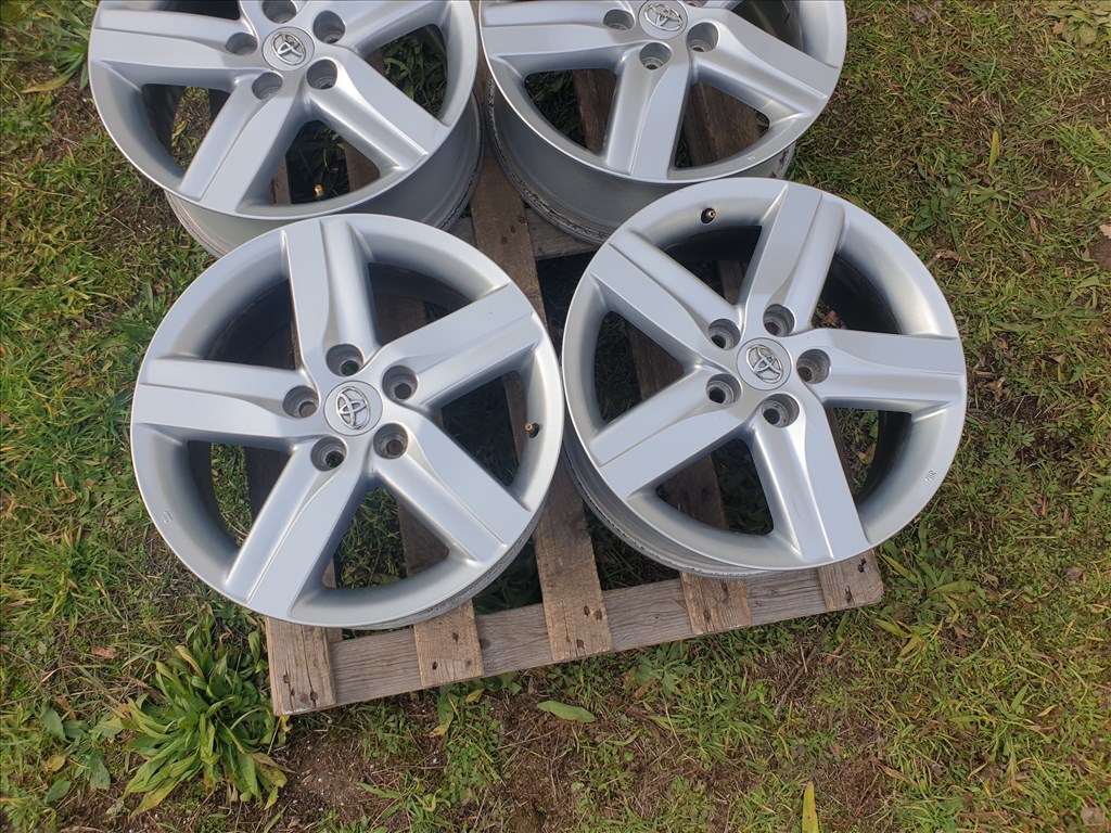 17" 5x114,3 Toyota 2. kép