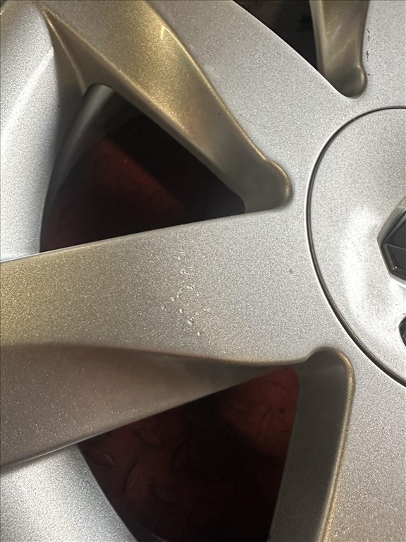 Renault gyári alufelni szett 4x100 6,5x17" ET49 Scenic Megane Grand Scenic 4. kép