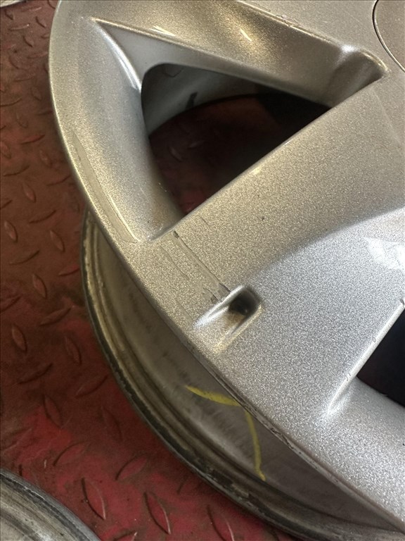 Renault gyári alufelni szett 4x100 6,5x17" ET49 Scenic Megane Grand Scenic 6. kép