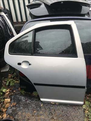 Volkswagen Bora jobb hátsó ajtó