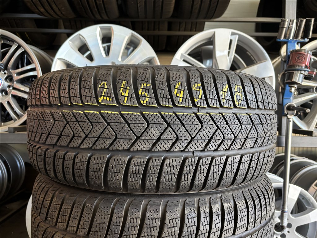 245/45 r18 Pirelli Winter Sottozero téligumi 4db 245/45r18 garnitúra 1. kép