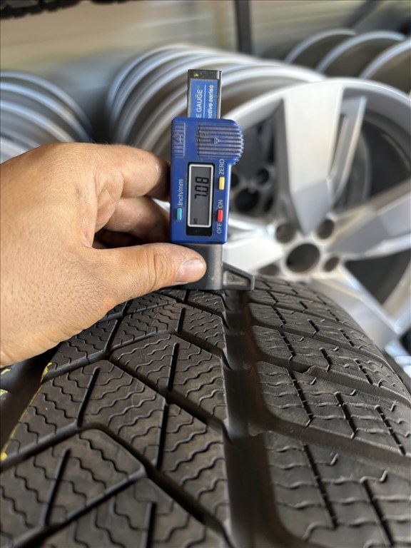 245/45 r18 Pirelli Winter Sottozero téligumi 4db 245/45r18 garnitúra 6. kép