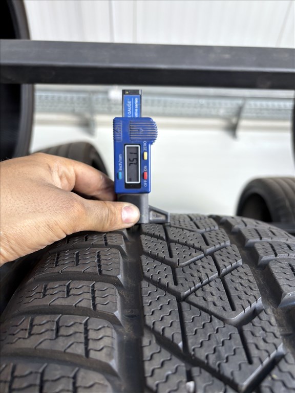 245/45 r18 Pirelli Winter Sottozero téligumi 4db 245/45r18 garnitúra 9. kép