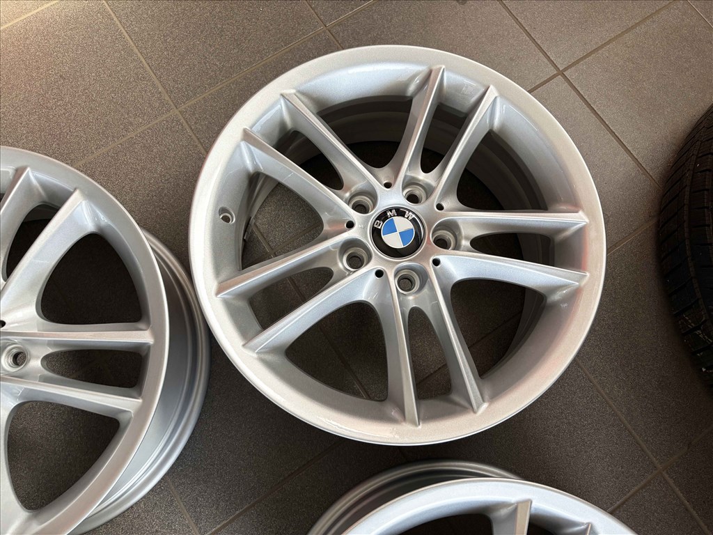 BMW e87 18" 5x120 kétszéles gyári alufelni eladó 18 coll F20 5. kép