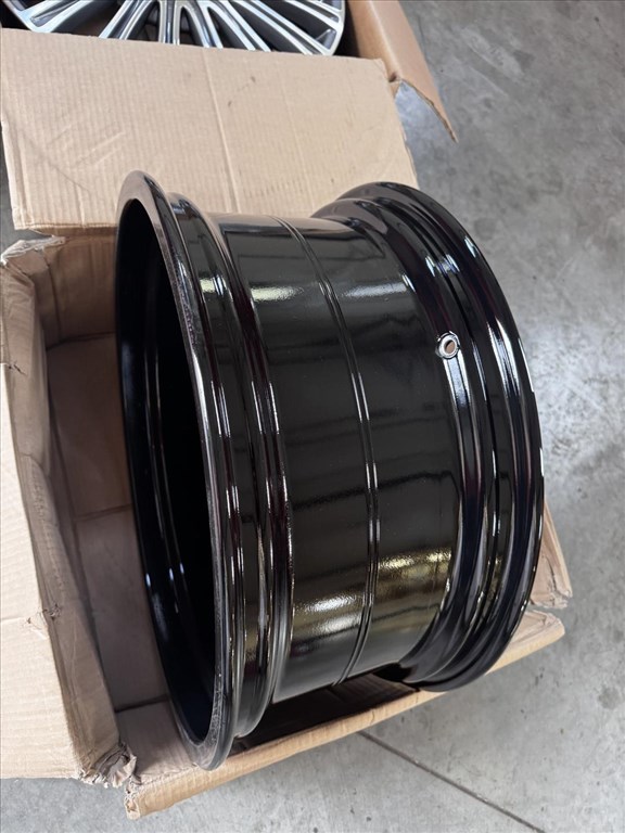 R21 Original Mercedes 9J ET34 - A223 401 1700 /A2234011700 2db alufelni felni 8. kép