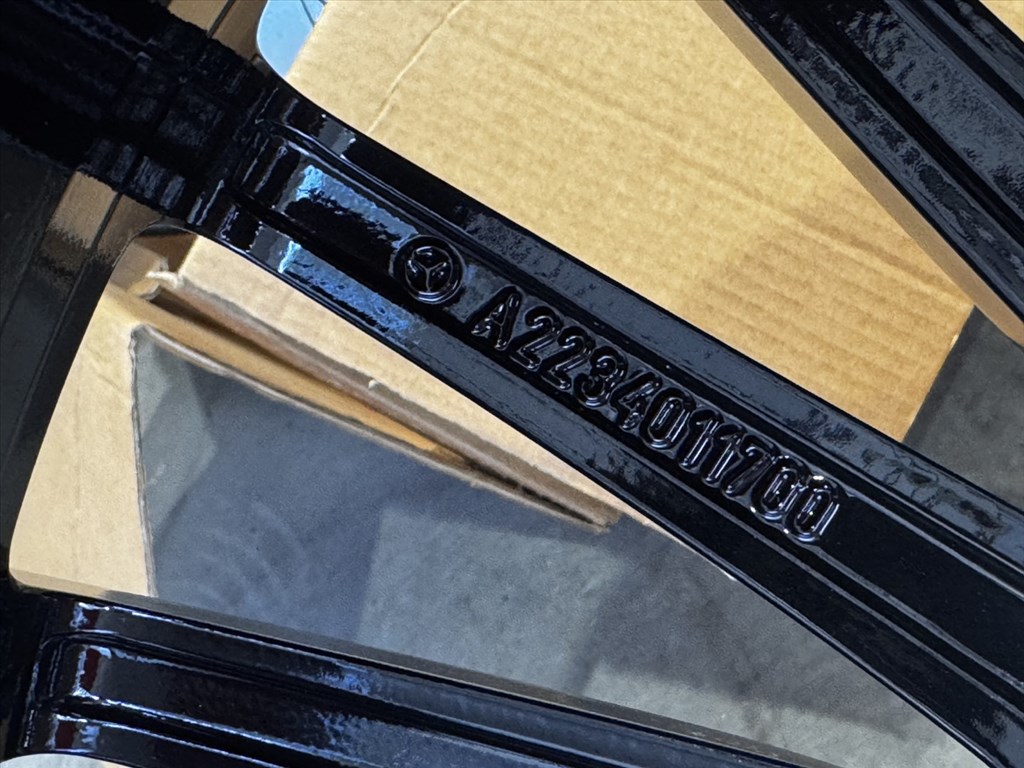 R21 Original Mercedes 9J ET34 - A223 401 1700 /A2234011700 2db alufelni felni 11. kép