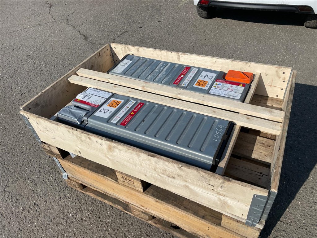 Peugeot 508 I 2.0 HDi HYbrid4 200 LE hybrid akkumulátor  1614150280 1611074780 2. kép