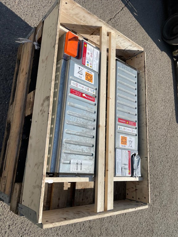 Peugeot 508 I 2.0 HDi HYbrid4 200 LE hybrid akkumulátor  1614150280 1611074780 4. kép