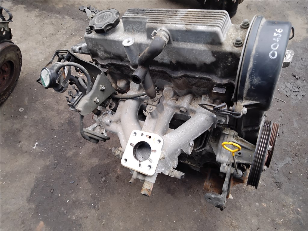 Suzuki Swift III 1.0 GL komplett motor  2. kép