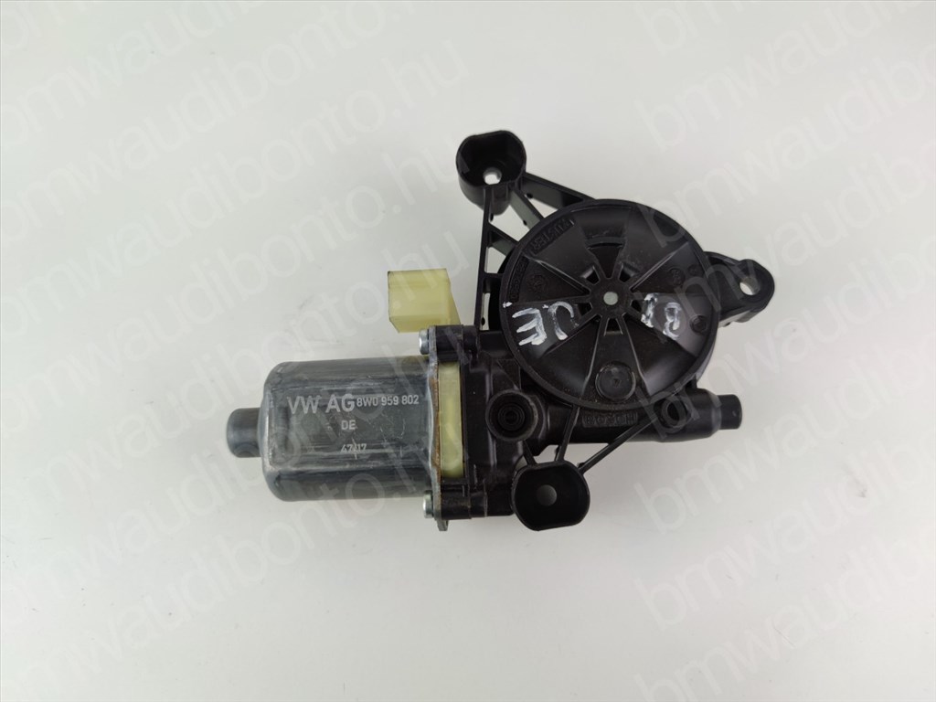 AUDI A4 B9 (8W2, 8WC) Jobb első ajtó ablakemelő motor (8W0959801) 1. kép