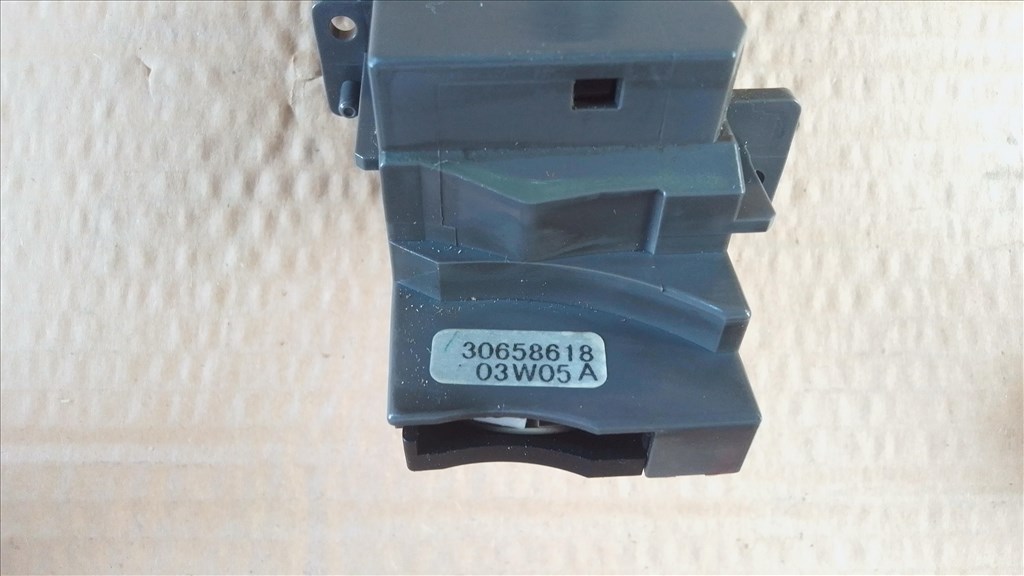 Volvo 30658618 S60 S80 V70 XC70 indexkapcsoló 6. kép